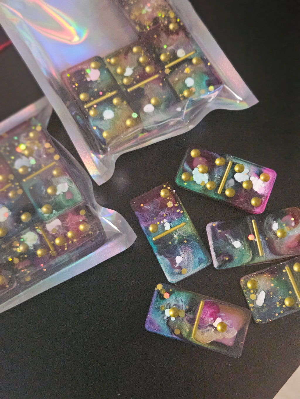 Multicoloured dominoes